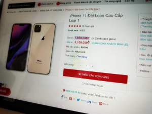 Sốc: Chưa ra mắt, iPhone 11 nhái đã được bán tại VN với giá 1,8 triệu