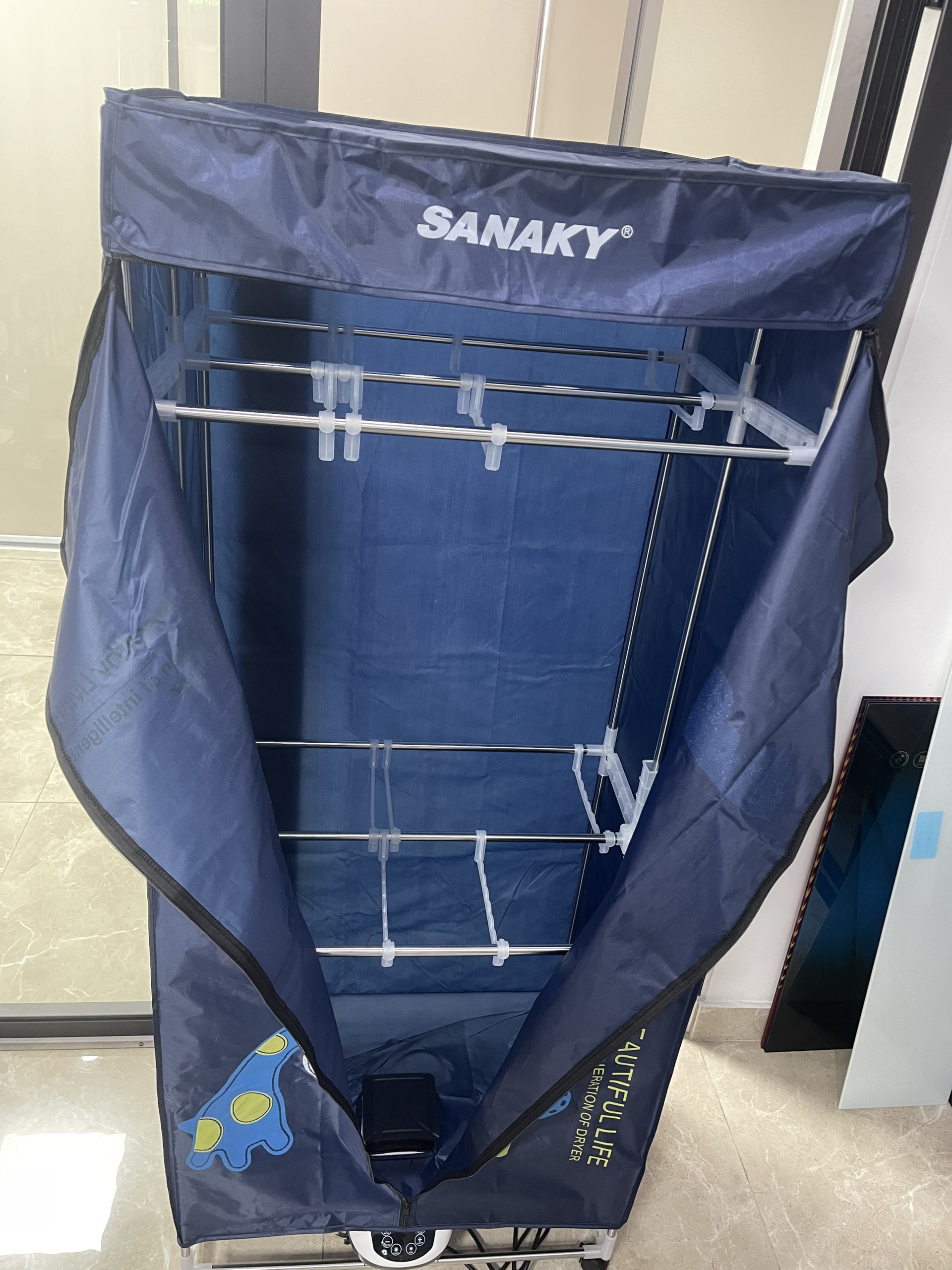 Máy sấy quần áo Sanaky SNK-V2THNX