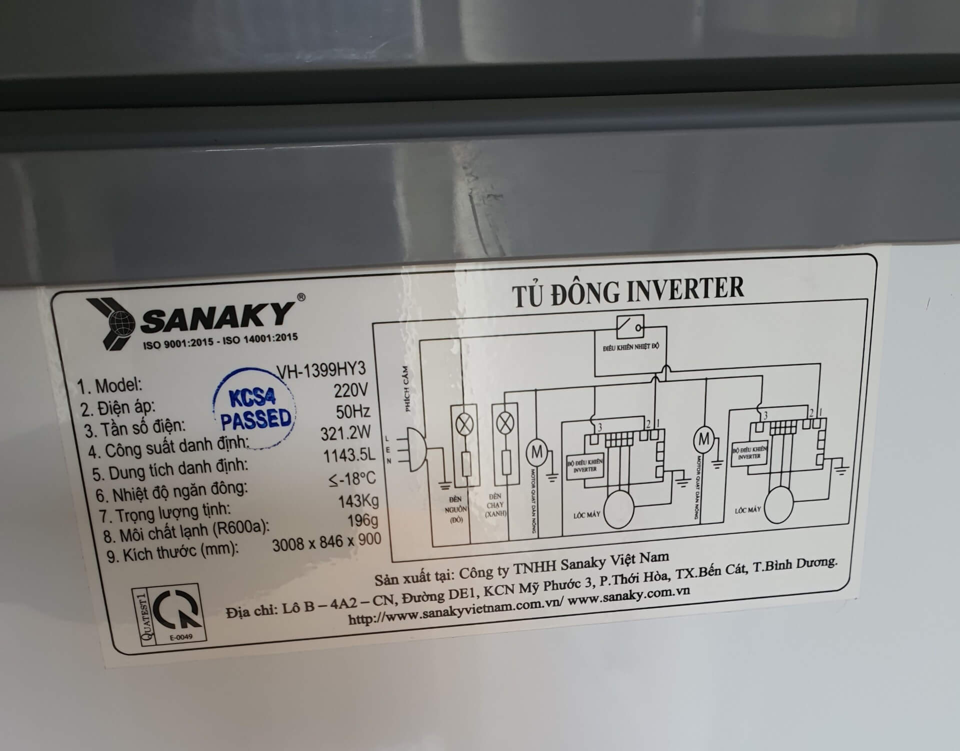 Hình ảnh thực tế tủ đông Inverter Sanaky VH-1399HY3