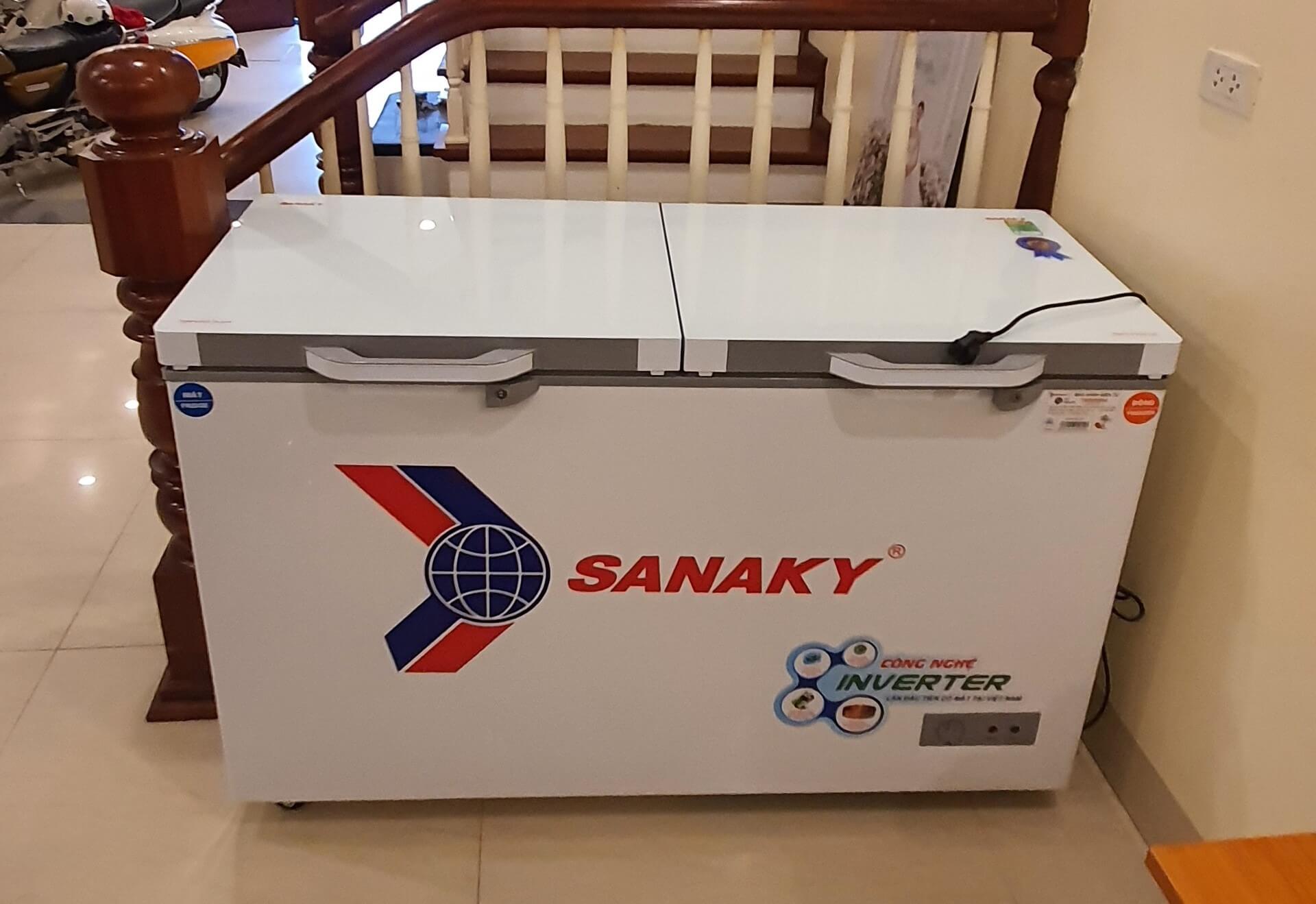 Tủ đông Sanaky VH-4099W4K Inverter mặt kính màu trắng sữa