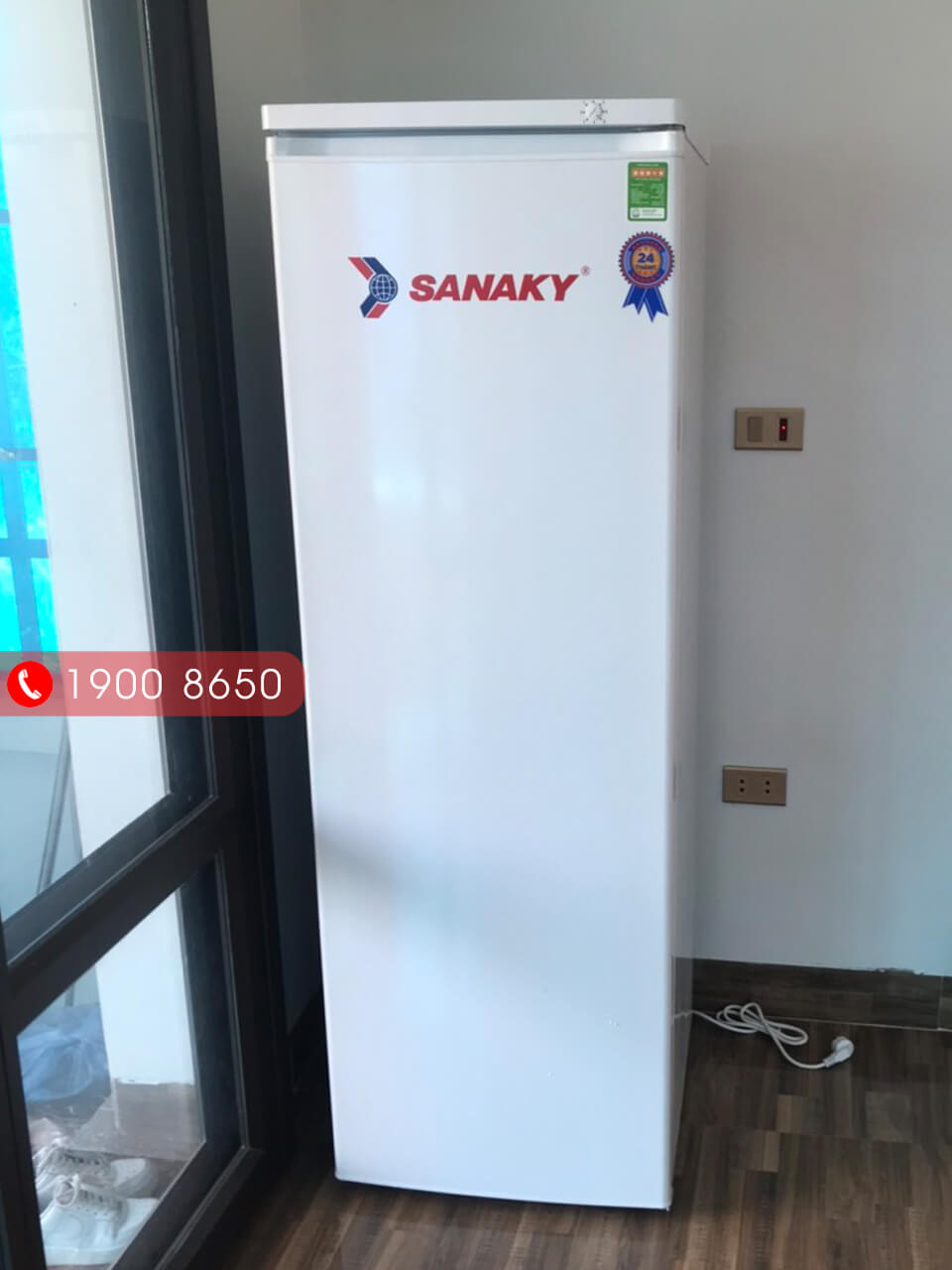 Hình ảnh thực tế tủ đông đứng Sanaky VH-230HY