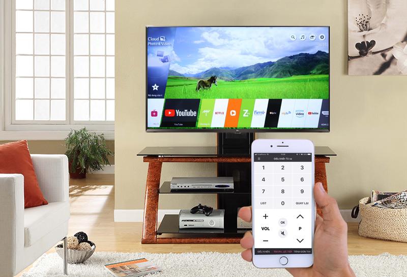Điều khiển tivi bằng điện thoại thông qua ứng dụng LG TV Plus